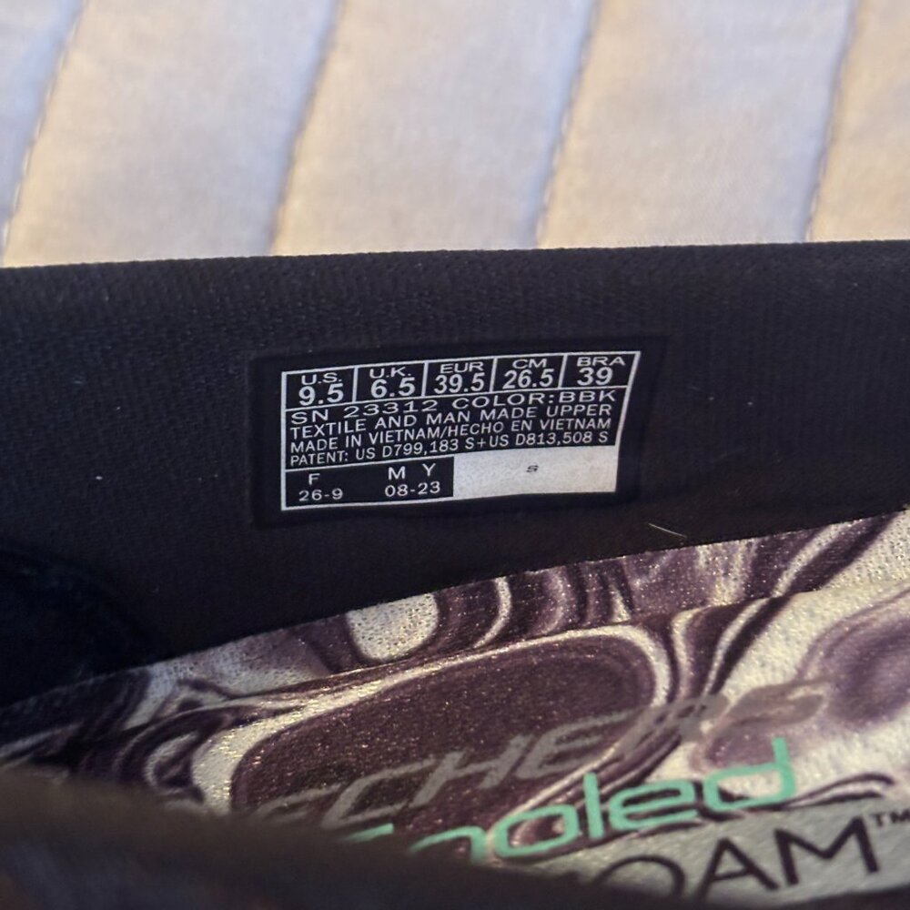 Skechers Microburst One-Up  shoes - Picture 3 of 6
